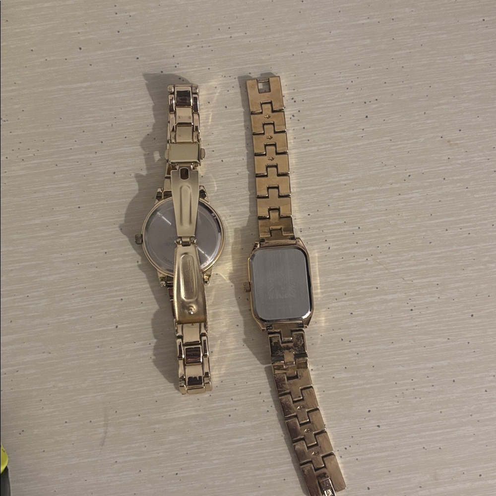 Set of 2 gold tone watches one is Anne Klein and one is a Walmart watch - Picture 8 of 8